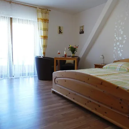 Weingut Heinz Dostert ניטל